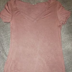 Mauve colored t-shirt!!!